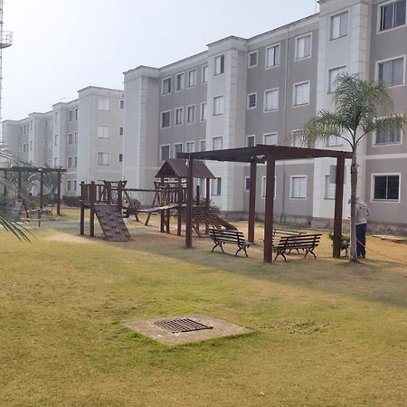 Pinda X Campos X Aparecida Apartman Pindamonhangaba Kültér fotó